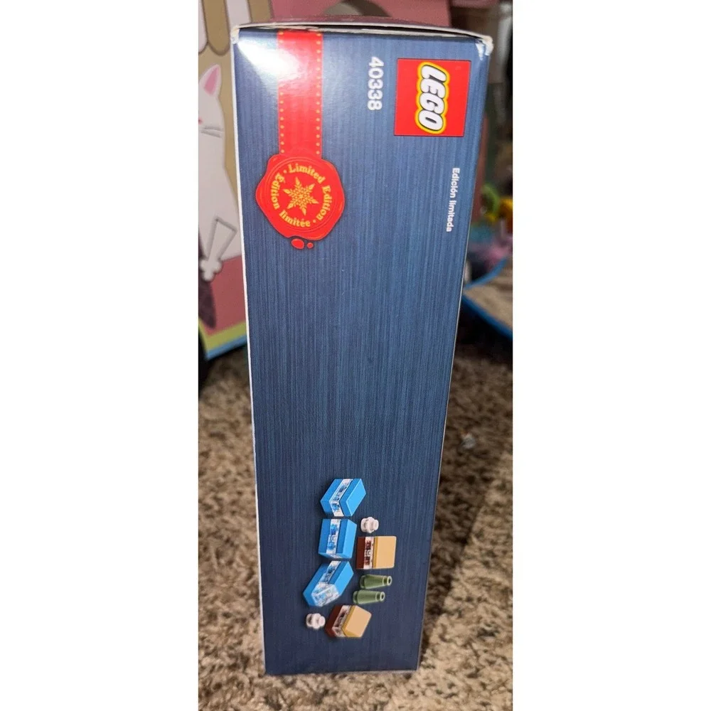 Lego Christmas Tree Limited Edition Building Set (NWT) 40338